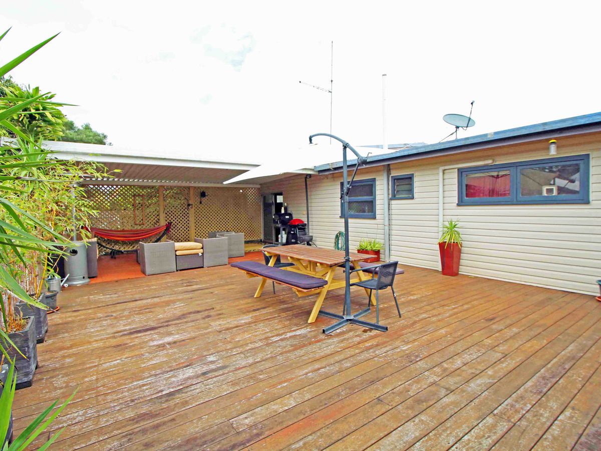 14 GRAY STREET, Atherton