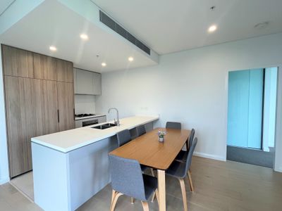 141 / 9 Maple Tree Road, Westmead