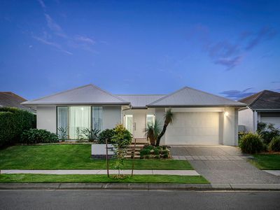 17 Mossvale Drive, Wakerley