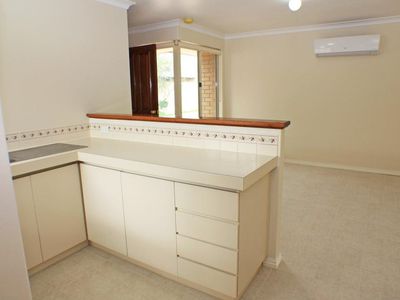 2/16 Kensington Avenue, Dianella
