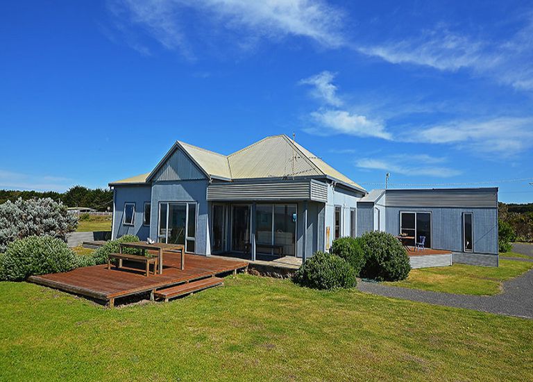 4 Cameron Street, Dutton Way