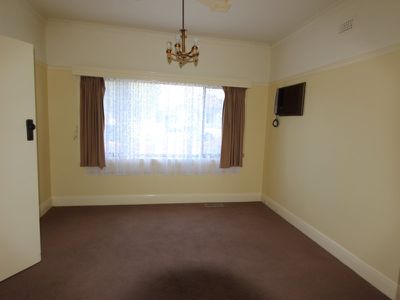 14 Clonard Avenue, Geelong West