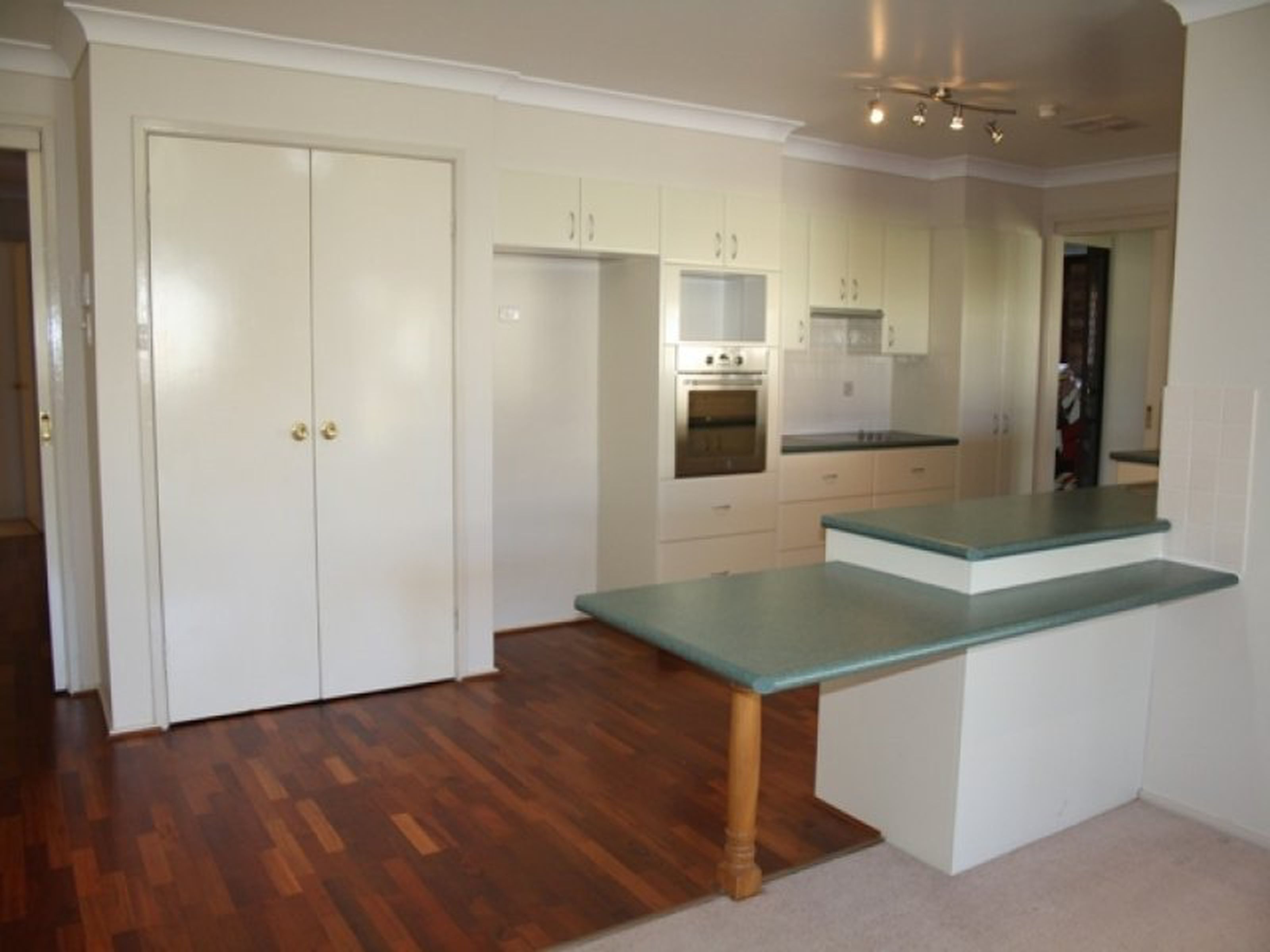 89 Willoring Crescent, JAMISONTOWN