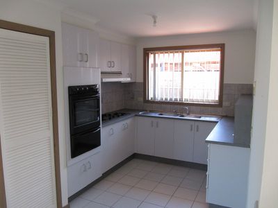 1 / 10 Coventry Drive, Werribee