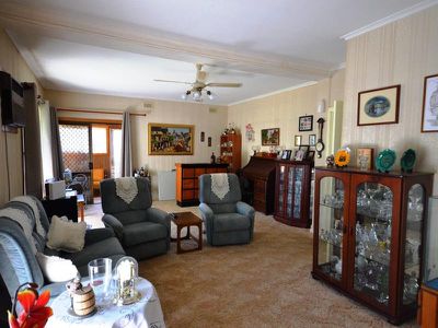 18 Freeburgh Avenue , Mount Beauty