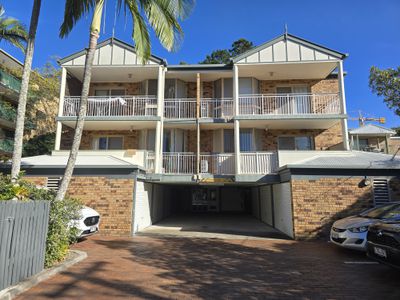 2 / 115 Central Avenue, Indooroopilly