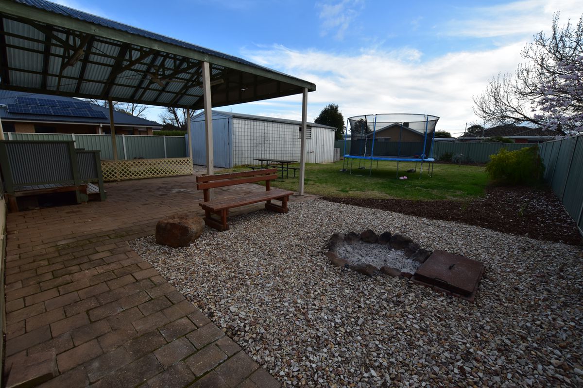 12 Saunders Street, Kyabram