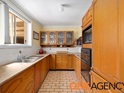 1 Clarendon Crescent, Basin View