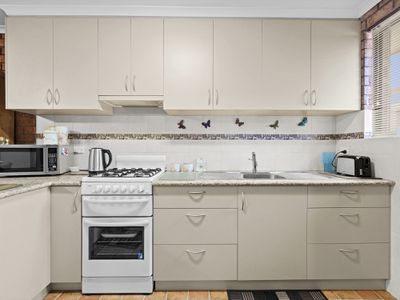 6 / 10 Anzac Avenue, Seymour