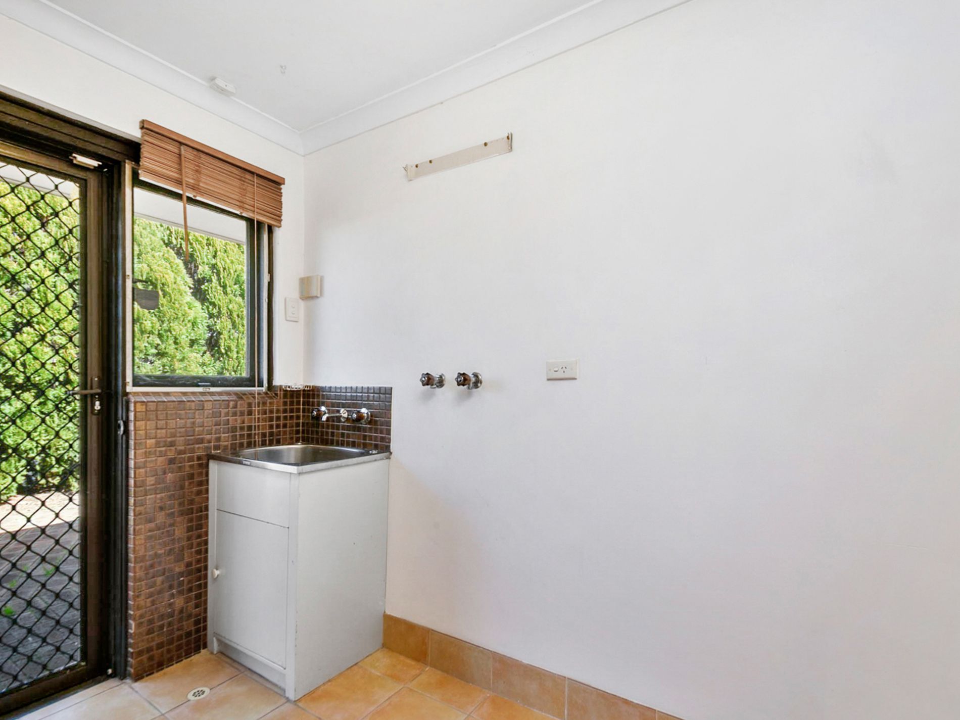 2 / 52 Endeavour Avenue, Bull Creek