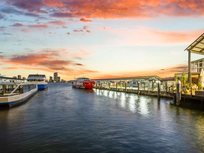 901 / 11 Barrack Square, Perth