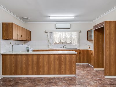 8 Scotia Street, Croydon