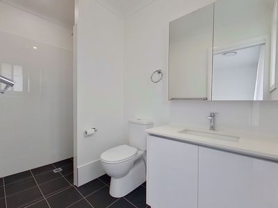 21 Waterway Crescent , Dubbo