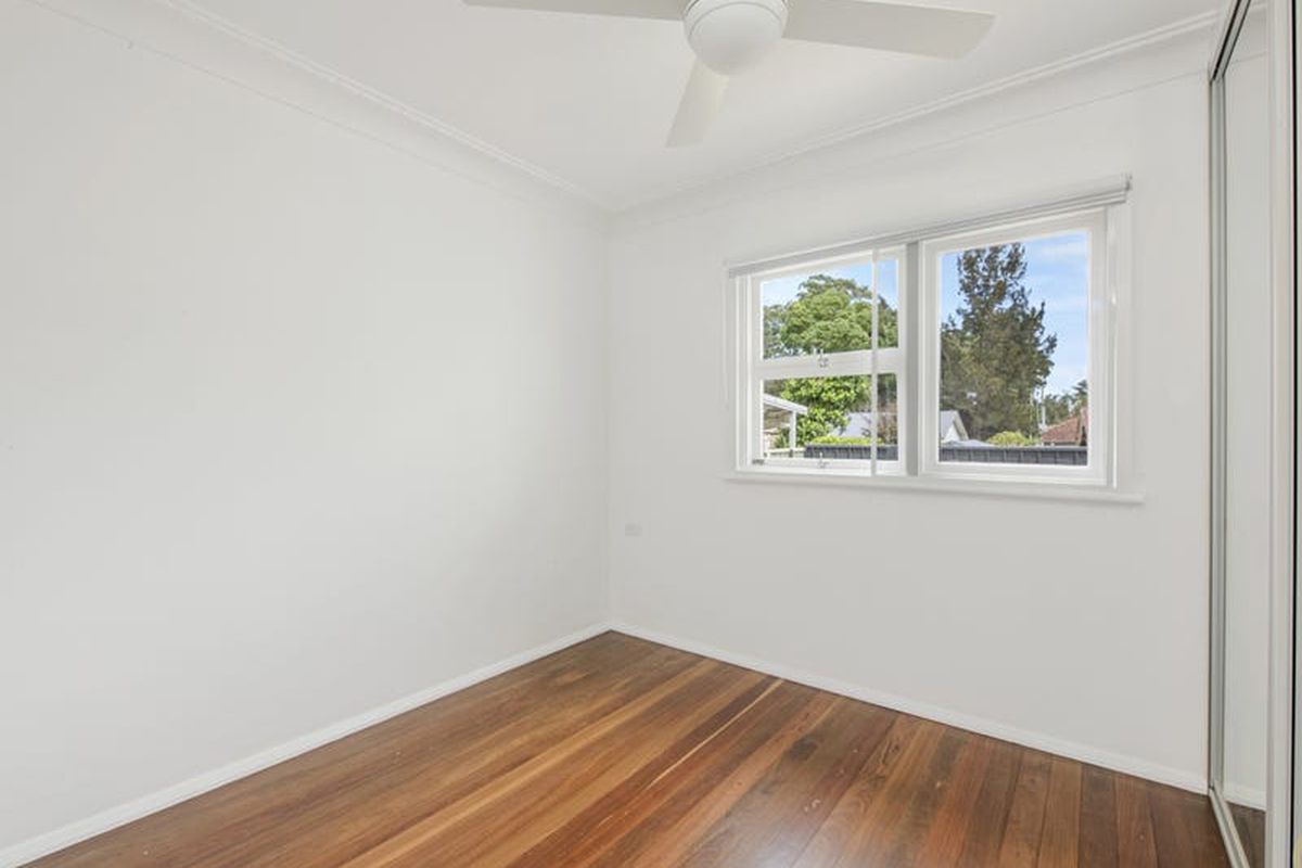 7 Lionel Parade, Springfield