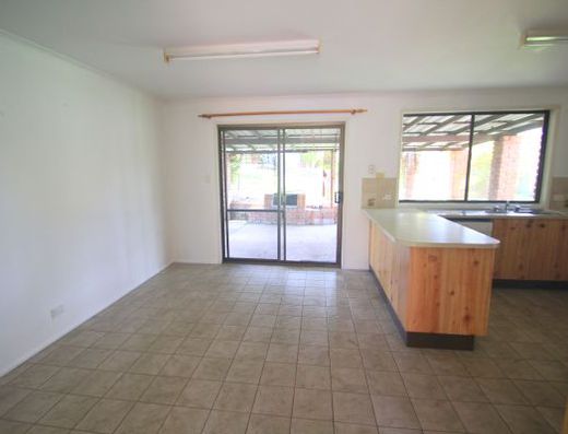Great value family home in Tewantin image 5