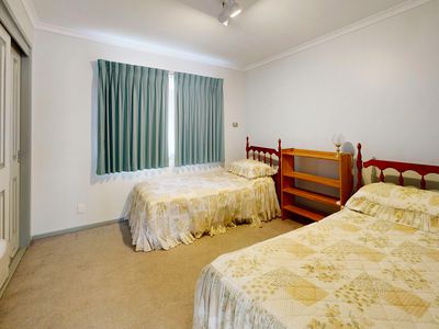 15 Lauren Court, Kangaroo Flat