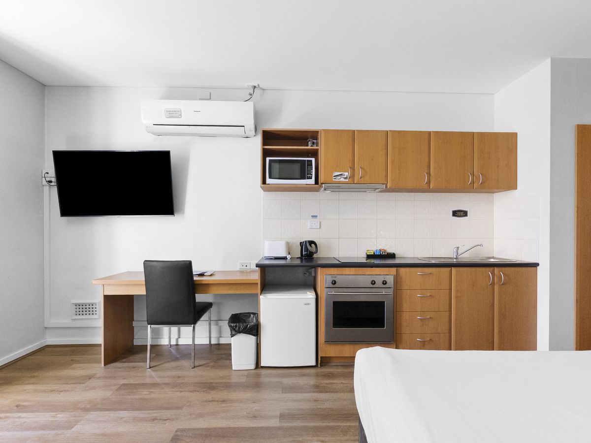 302 / 12 Victoria Avenue, Perth