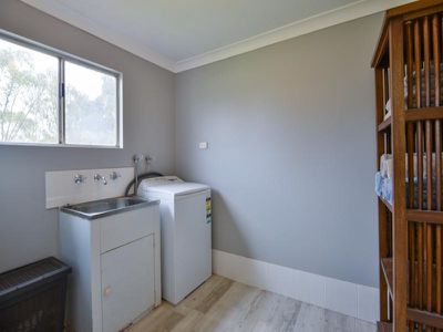 11 Androvich Way, West Lamington