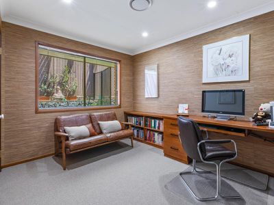 10 Essex Close, Springwood