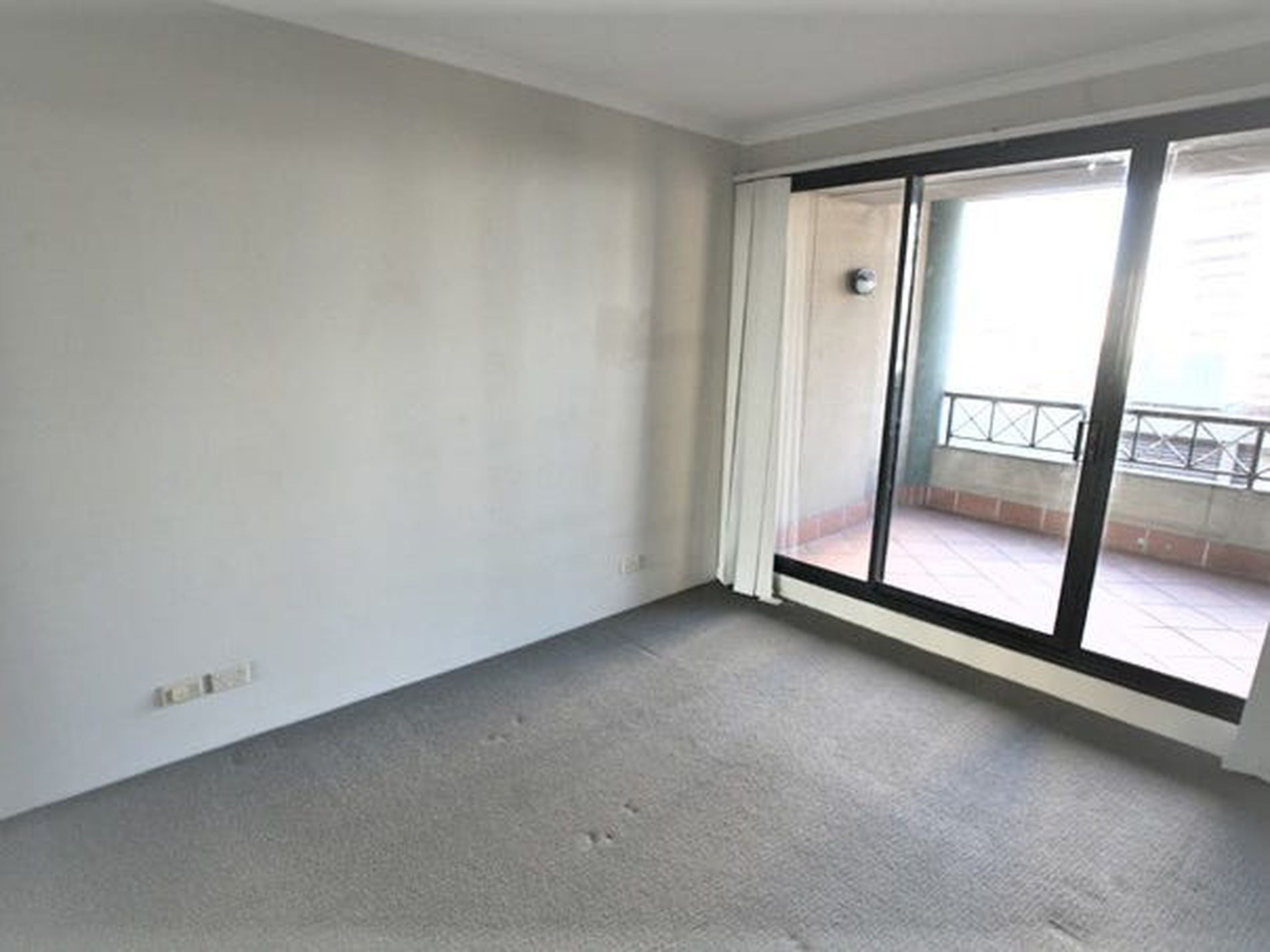 2202 / 1 Hosking Place, Sydney
