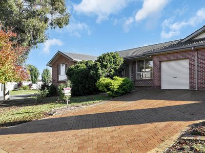 1 Betts Place, Orange