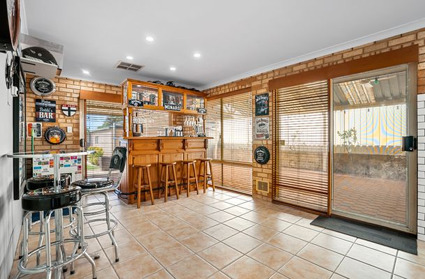 10 Muir Close, Waikiki