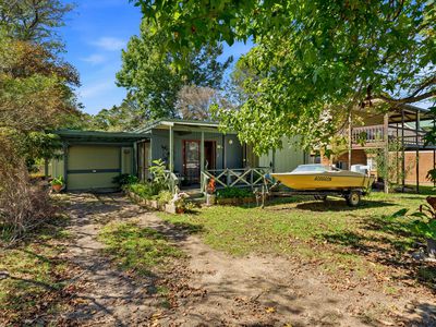 4 Beachview Ave, Berrara