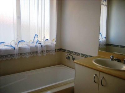 6 Adam Murray Way, Flinders