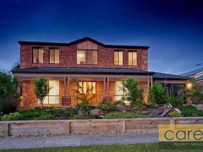 4 Sunningdale Crescent, Cranbourne