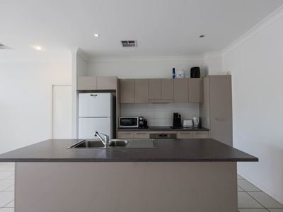 3 / 5 Rose Street, Moranbah