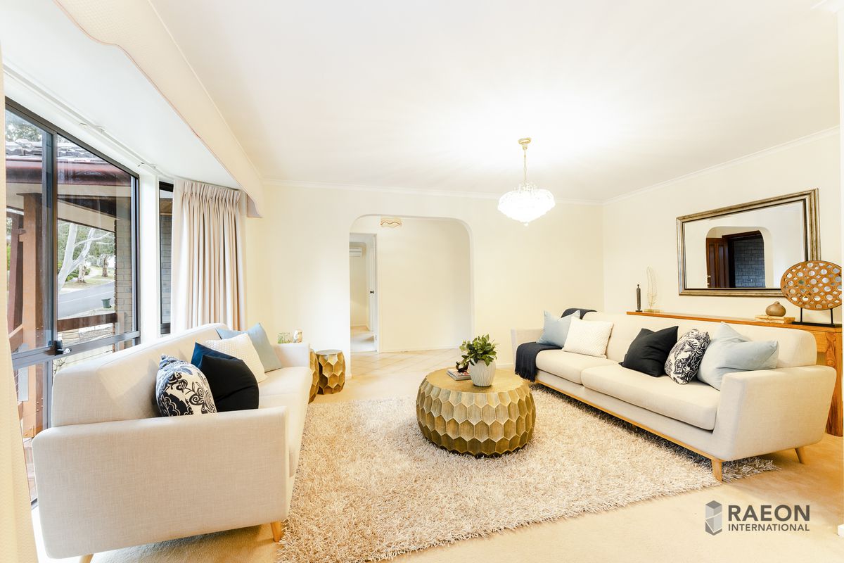 8 Edmund Rice Parade, Watsonia North