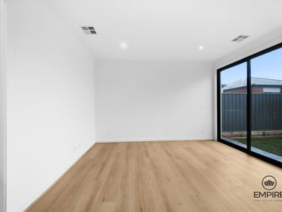 46 California Street, Clyde
