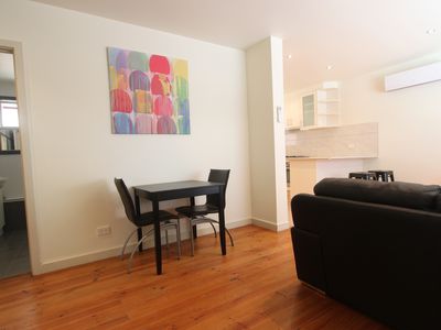 1 / 9 Moore Avenue, Clayton South