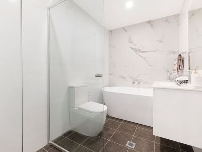 220 / 42 Armbruster Avenue, North Kellyville