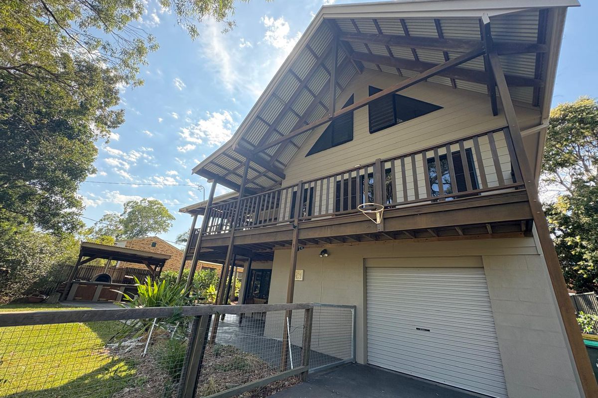 132 Lakes Boulevard, Wooloweyah