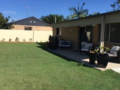 196 Oxley Drive, Coombabah