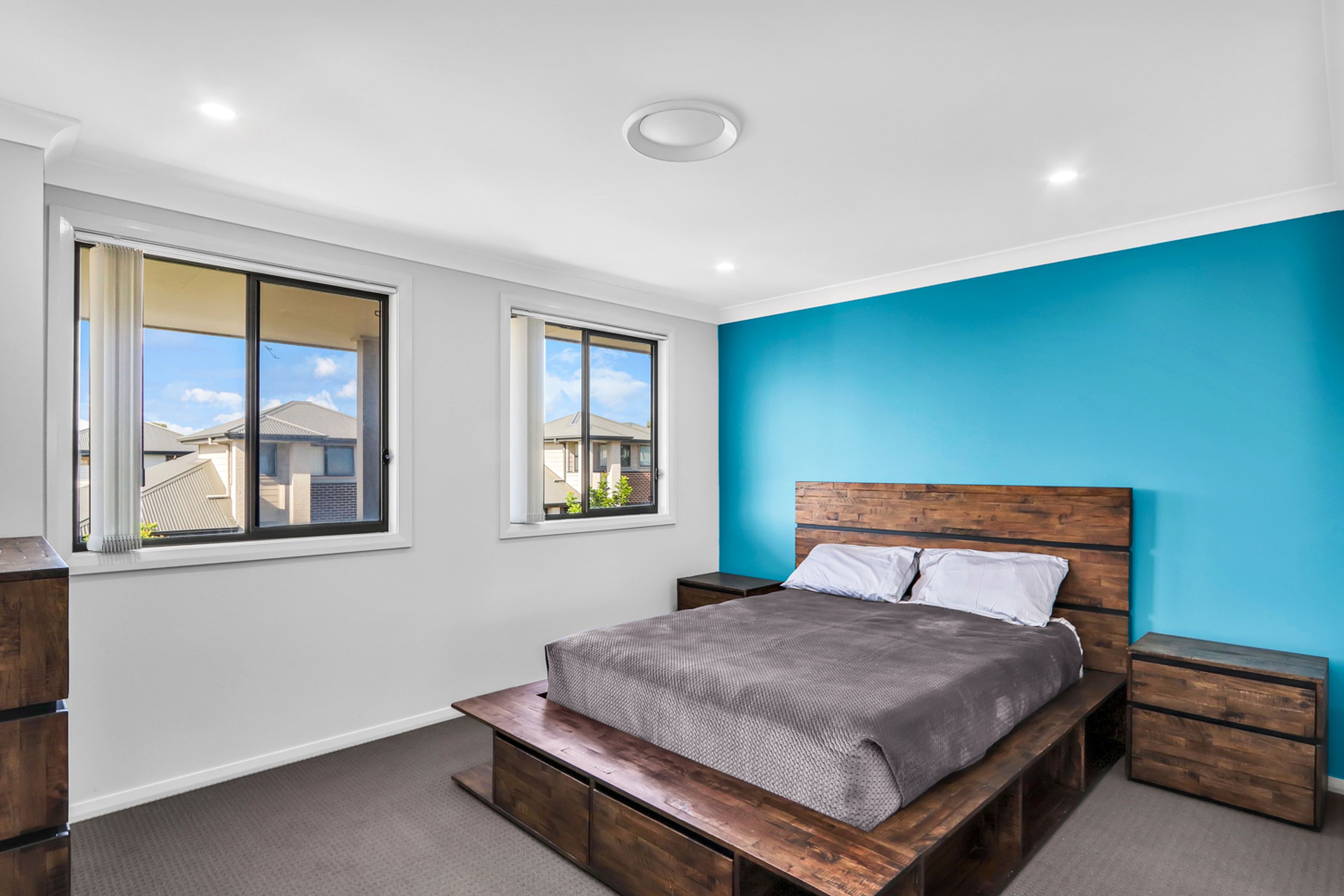 7 Barrow Circuit, JORDAN SPRINGS