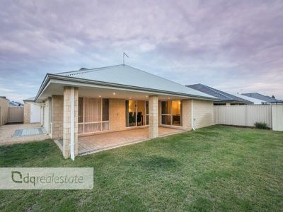 18 Liriope Parkway, Sinagra