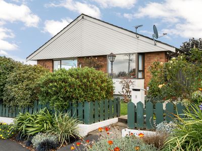 1 Highgate, Belleknowes