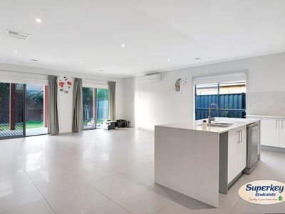 8 Hummingbird Boulevard, Tarneit