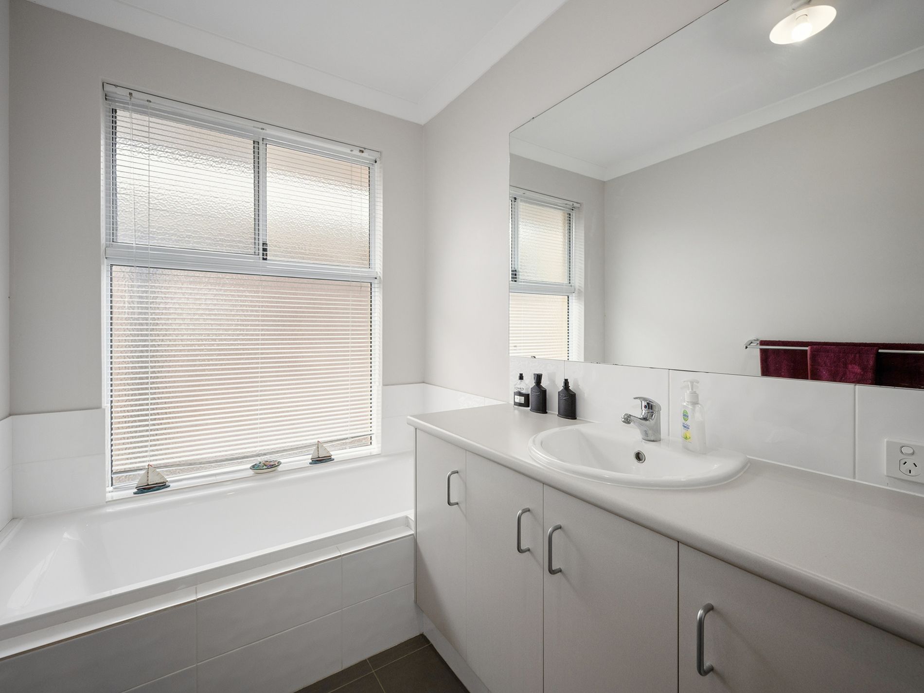 26 Calvera Gardens, Piara Waters