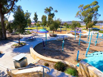 5 Napoleon Way , Bertram