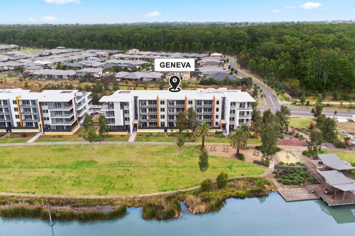 98 Lakeside Parade, Jordan Springs