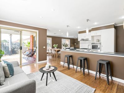 32 Macquarie Drive, Wyndham Vale