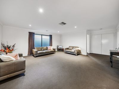 65 Hayton Park Boulevard, Cranbourne West