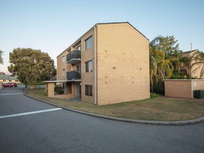 17 / 1055 Albany Highway, St James