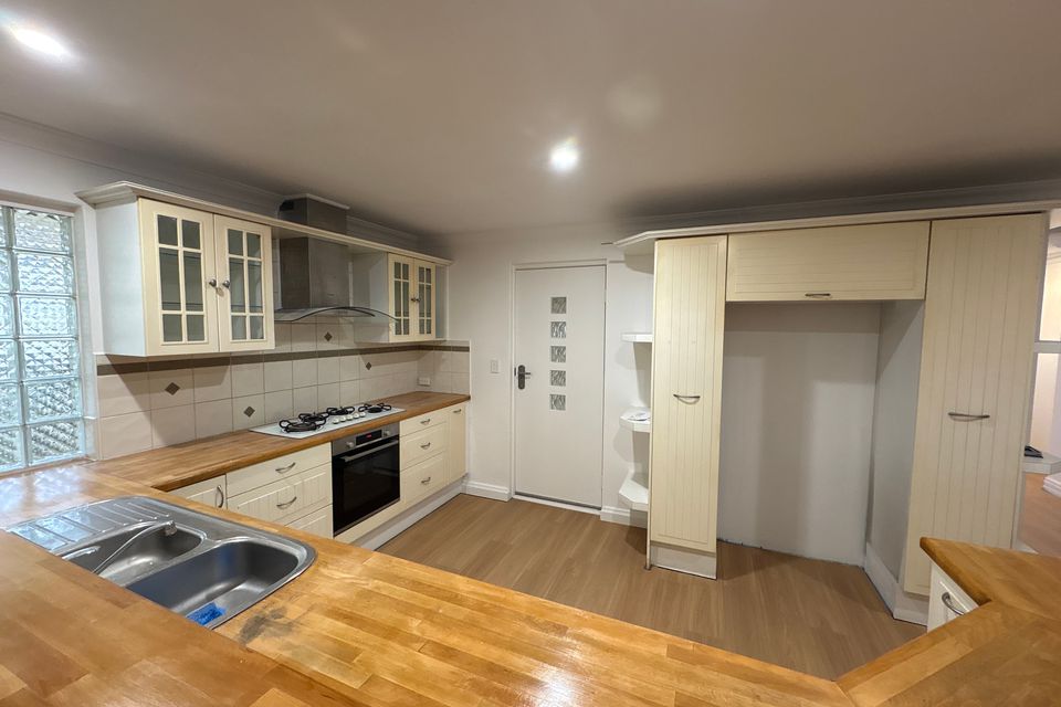 11 Dunham Retreat, Waikiki
