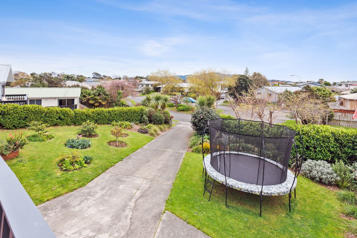 9 Ross Grove, Paraparaumu