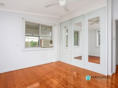 11 Ronald Place, Guildford