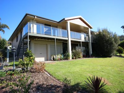 33B The Fairway, Tura Beach